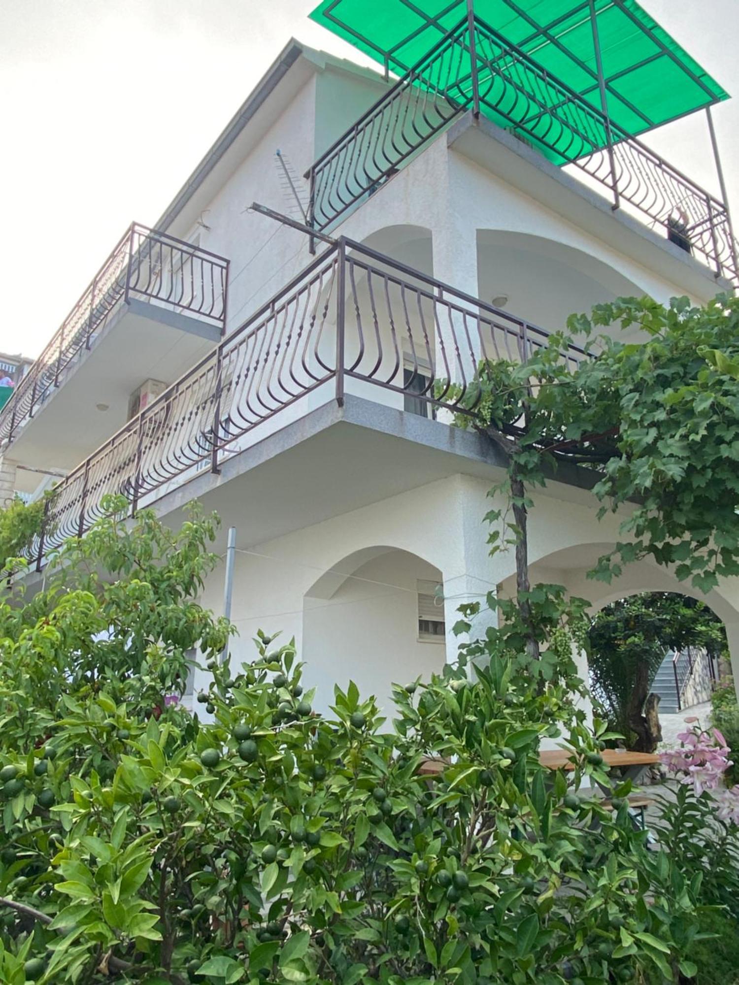 טרוגיר Apartments Simic מראה חיצוני תמונה